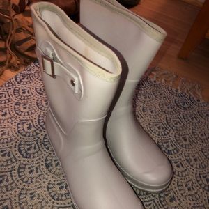 Rain boots